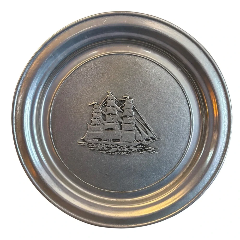 Wilton RWP Armetale Pewter Sailing Ship Plate Columbia PA USA Nautical 10.75 in‎